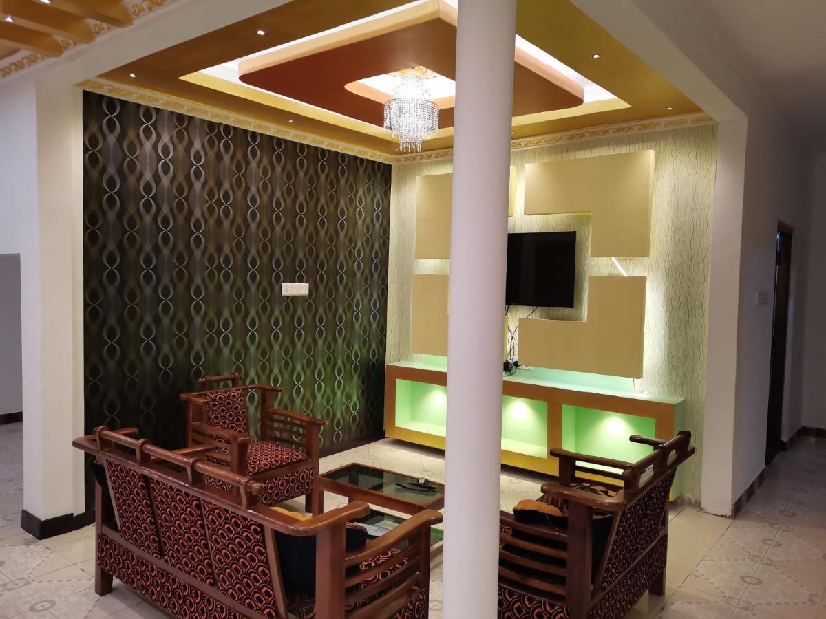 Nallur Holidays Inn Jaffna Exteriör bild