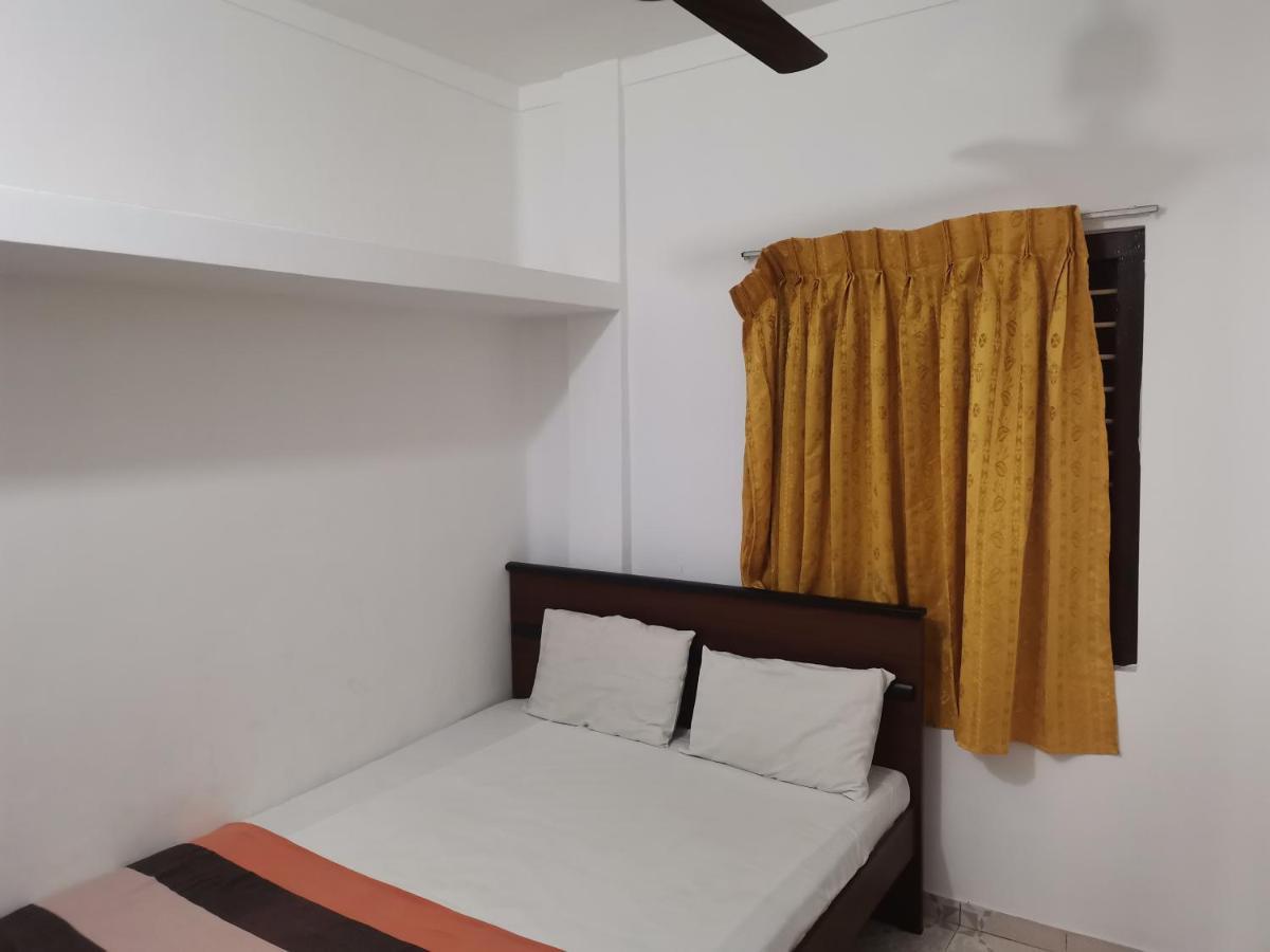 Nallur Holidays Inn Jaffna Exteriör bild
