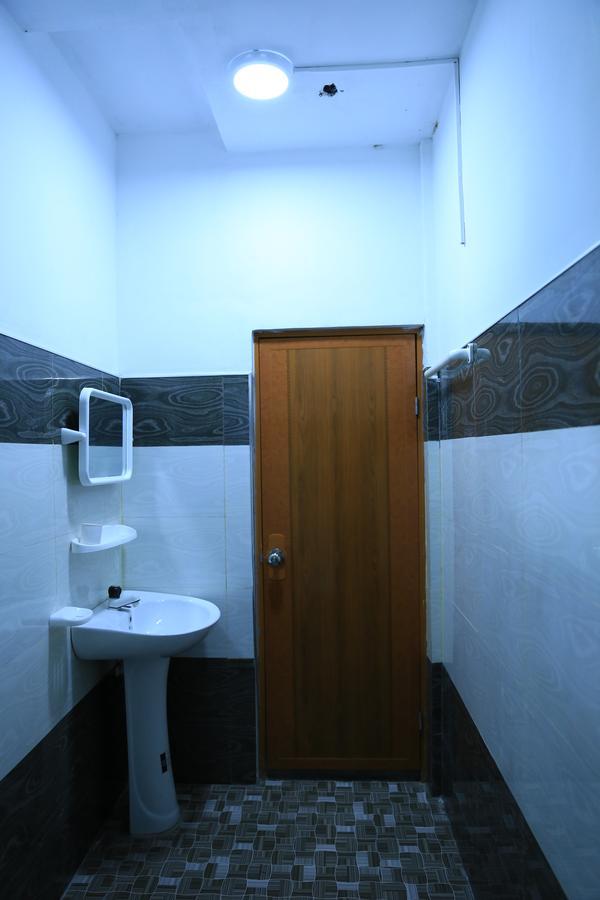 Nallur Holidays Inn Jaffna Exteriör bild