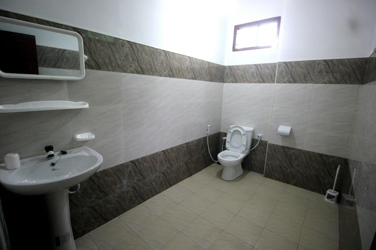 Nallur Holidays Inn Jaffna Exteriör bild